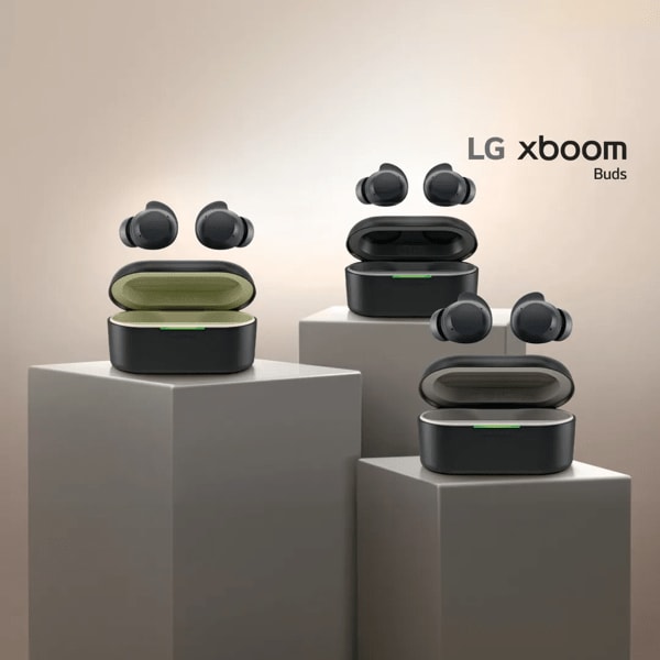 The new xboom Buds Plus and xboom Buds Lite with their charging cases on display.