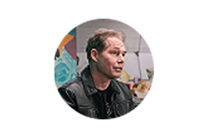 Photo of Shepard Fairey.