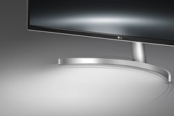 2560×1440(WQHD)対応31.5インチモニター - 32QK500-W | LG JP