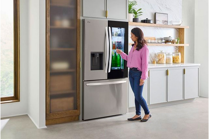 LG 26 cu. ft. Smart Counter-Depth MAX French Door Refrigerator