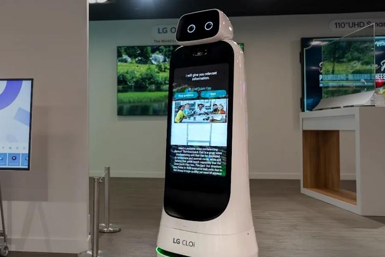 LG CLOi GuideBot in the Chicago Business Innovation Center