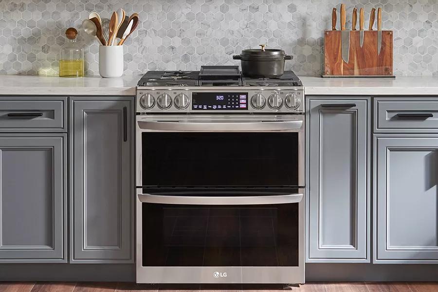 LG LTGL6937F 6.9 cu.ft. Smart GAS Double Oven Slide-in Range