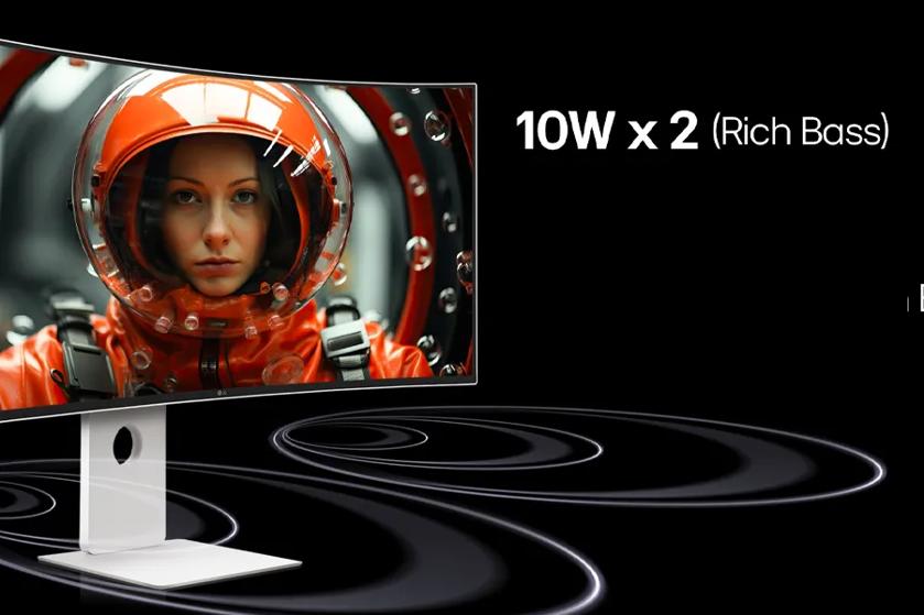Curved monitor showing a person in an orange space suit. Text on the right reads "10W x 2 (Rich Bass)".
