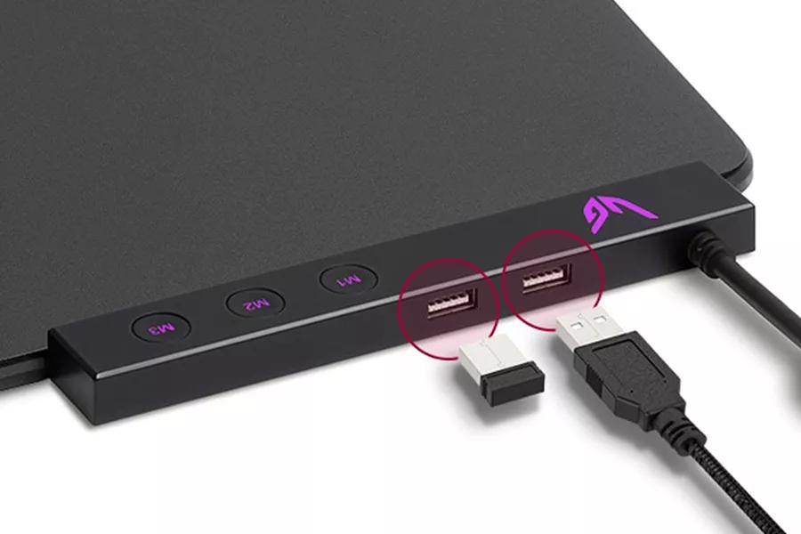 Built-in USB Hub