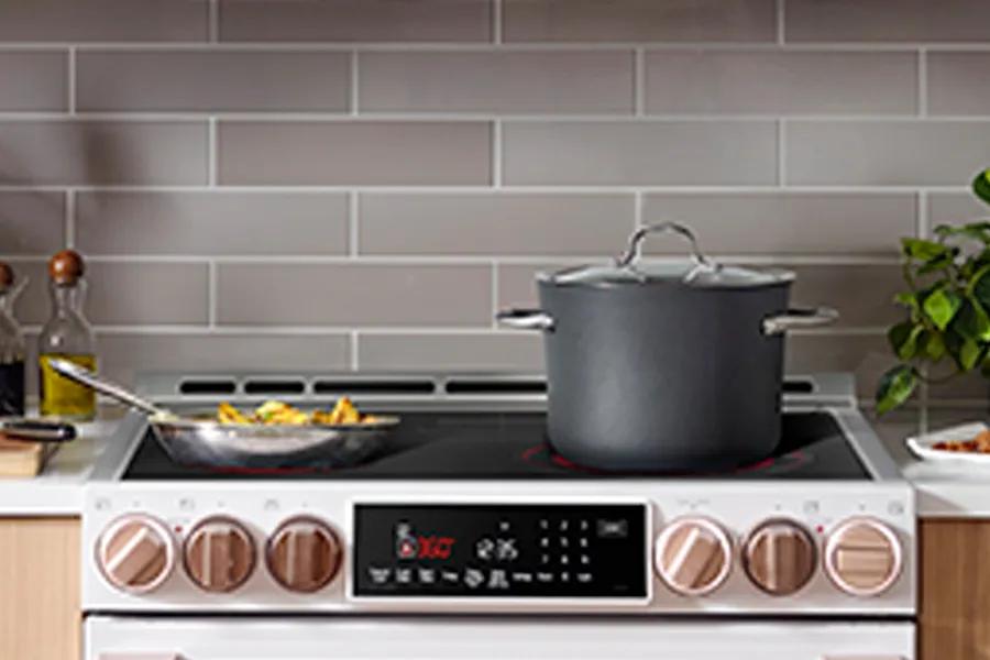 LG STUDIO InstaView Induction Slide-in Range - Thumbnail 5