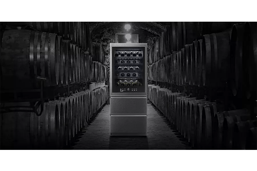 LG SIGNATURE Wine Cellar is placed in the wine cave