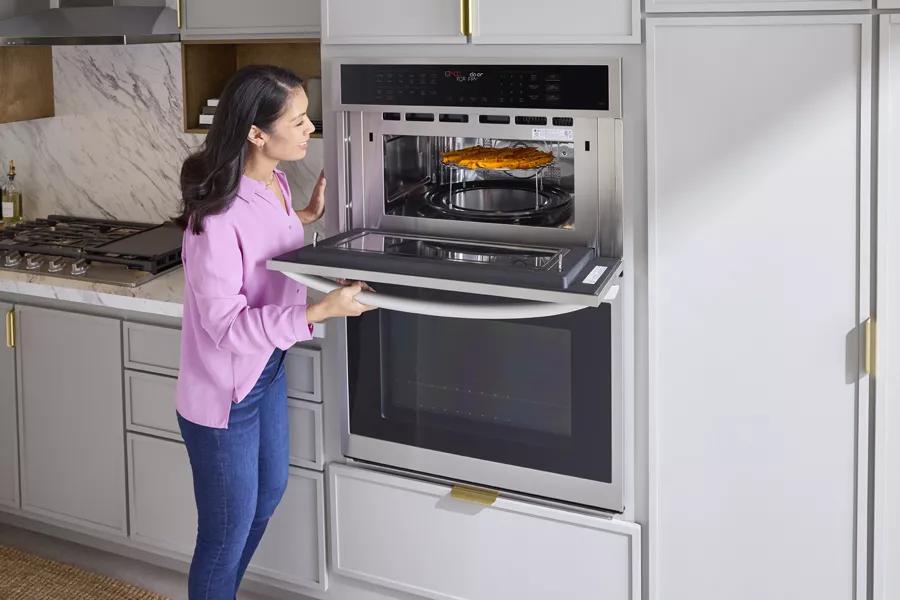 LG 1.7/4.7 Cu. ft. Smart Combination Wall Oven with Convection and Air Fry Black Stainless Steel