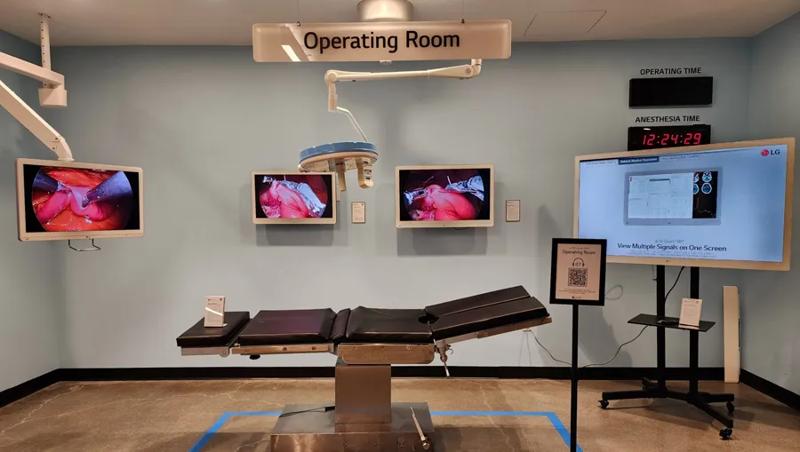 Operating room with LG digital displays and monitors LG's Los Angeles Business Innovation Center