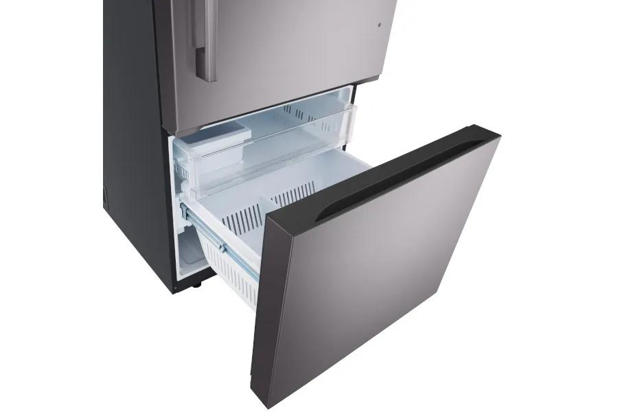Product image showing the freezer ice maker 