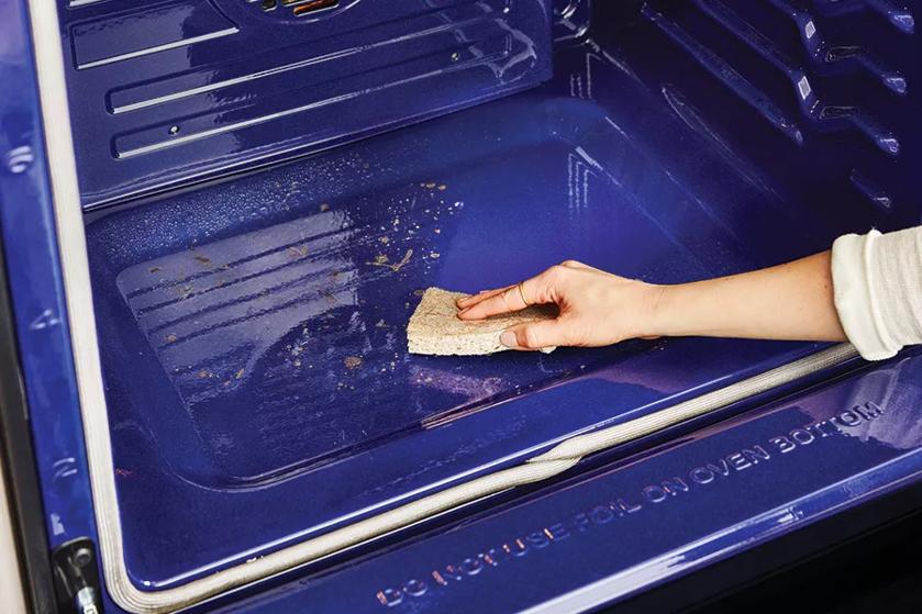 Keep your oven clean without the elbow grease