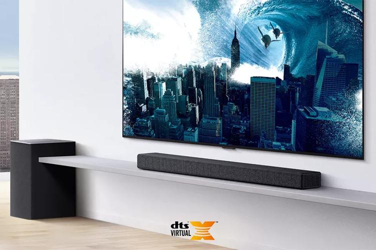 LG SPD7R 7.1 Channel High Res Audio Sound Bar with Rear Speaker Kit