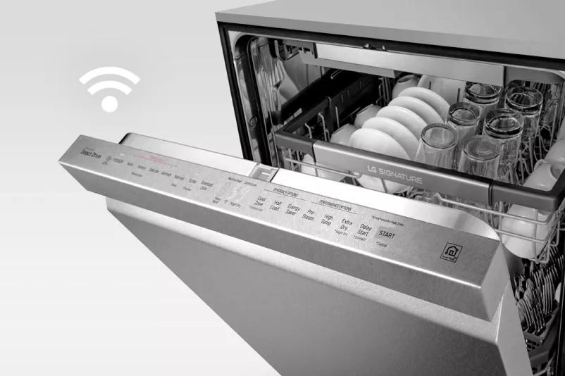 LG SIGNATURE Top Control Smart Dishwasher with TrueSteam® LG USA