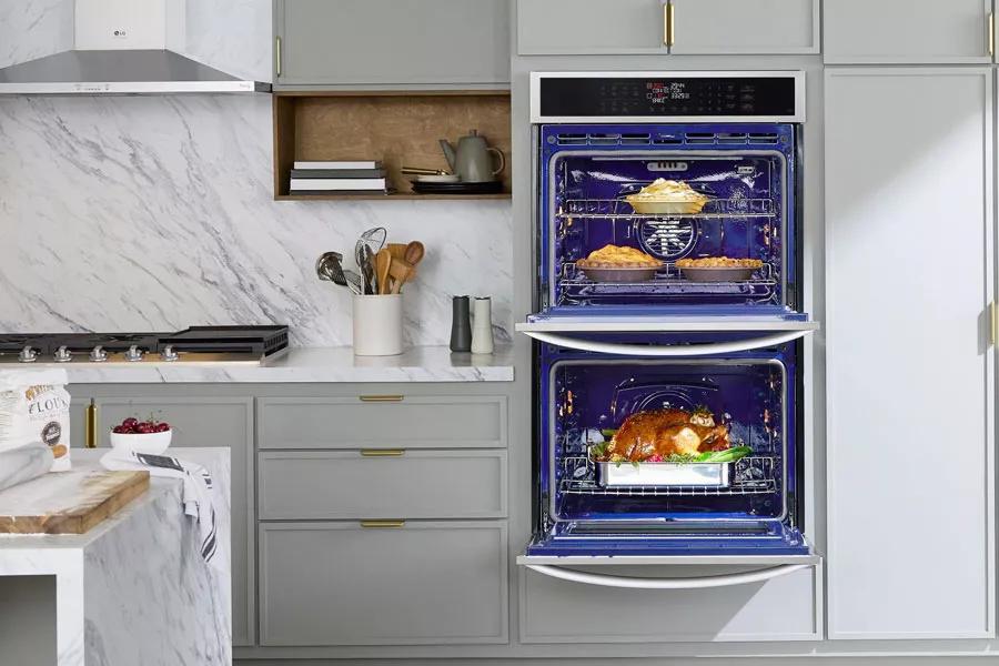 WDEP9423F_Blue_Interior_Double_Wall_Oven_900x600