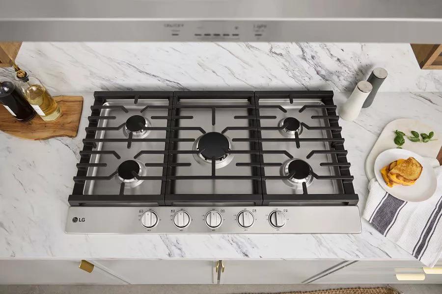 LG 30 Smart GAS Cooktop with Ultraheat 22K BTU Dual Burner and LED Knobs Stainless Steel