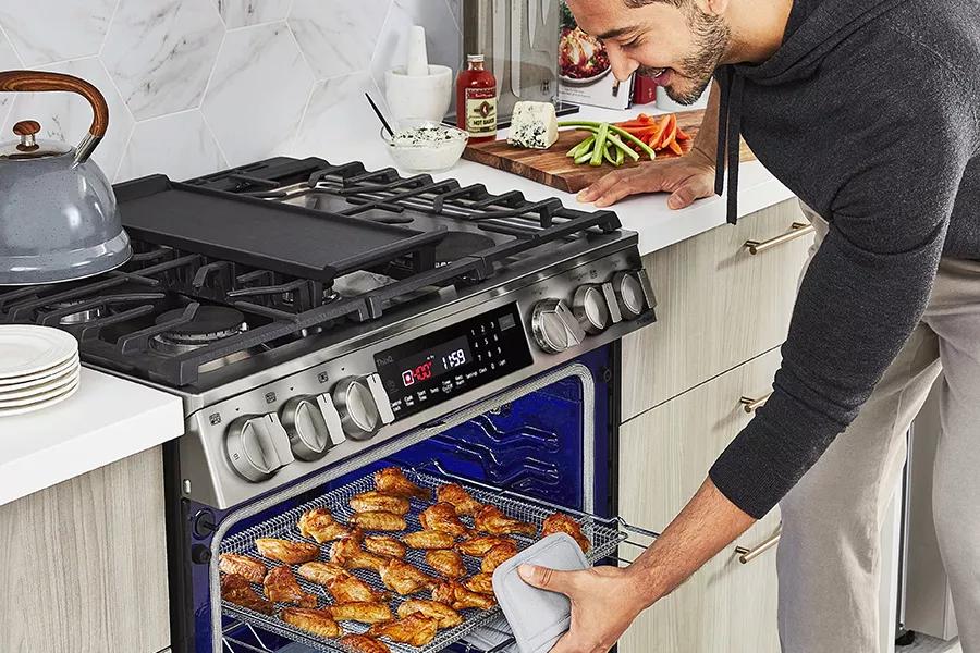 Lg gas store cooking range