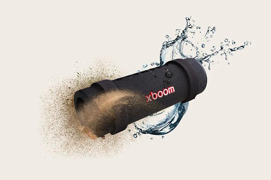 IP67 dust & water resistant