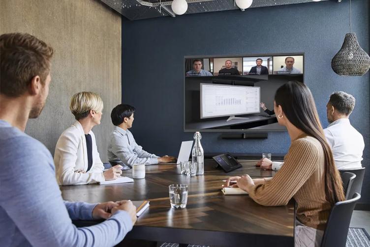Modern conference room with LG createboard