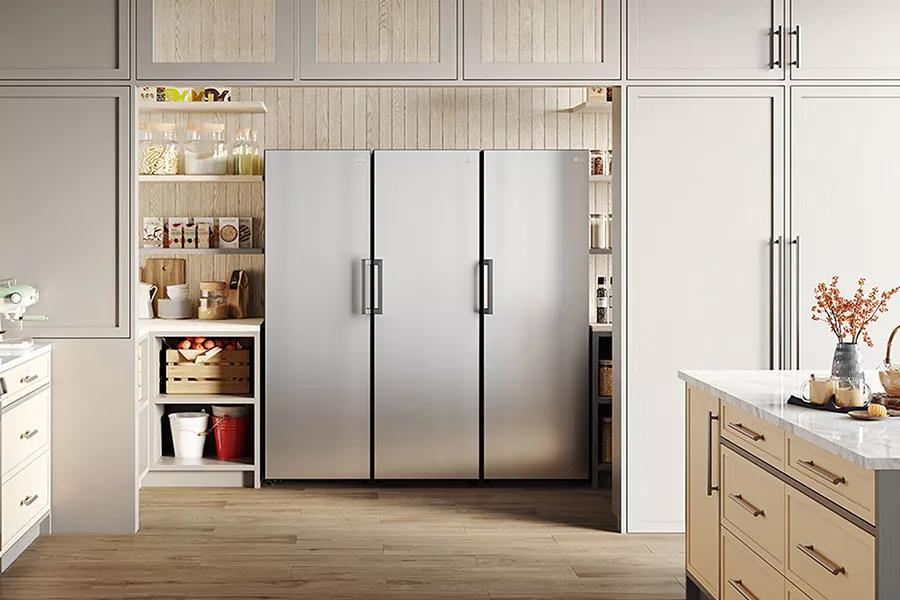 Column freezers in a luxury kitchen