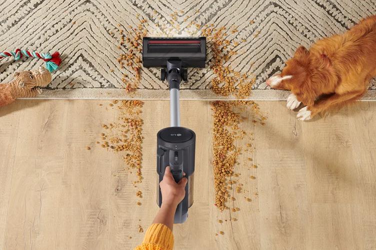 Automatically Detects Carpet or Hard Floors