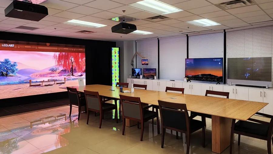 Digital signage and DVLED on display in LG's Atlanta Business Innovation Center