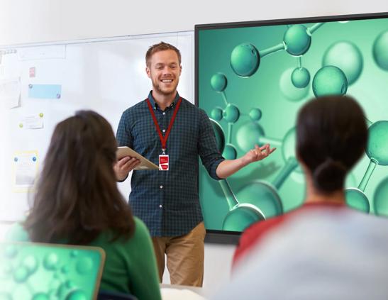 shutterstock - 388588465 - IT guy demo - retouched