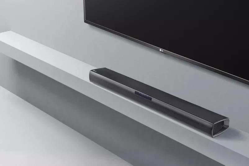 Barra de sonido LG SJ2 - 160W, Bluetooth, Subwoofer inalámbrico