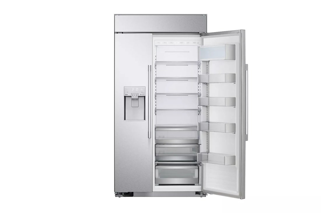 LG STUDIO 26 cu. ft. Side-by-Side Refrigerator - SRSXB2622S