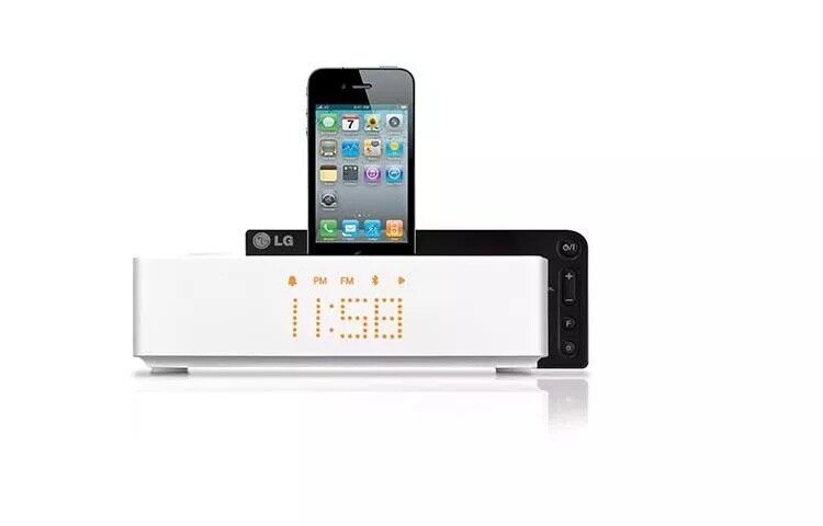 LG 8W iPod® Dock with Bluetooth® Streaming