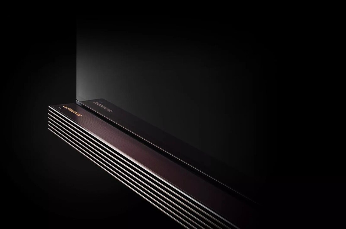LG SIGNATURE OLED 4K HDR Smart TV - 77" Class (76.7" Diag)
