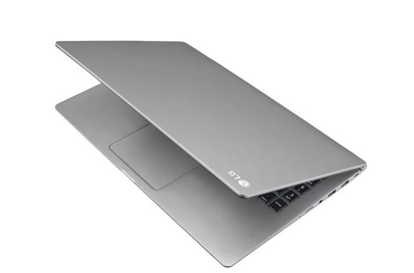 LG gram 15.6” i7 Processor Ultra-Slim Laptop