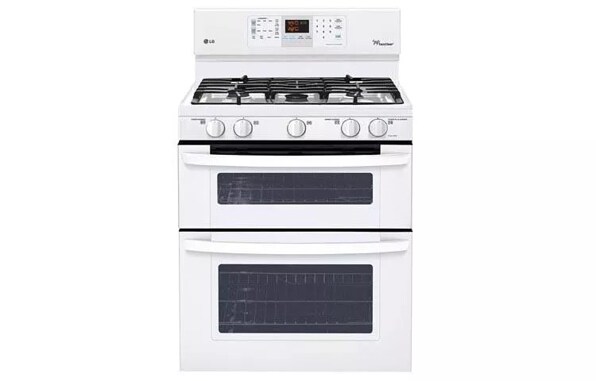 6.1 cu. ft. Capacity Gas Double Oven Range with SuperBoil™ Burner and EasyClean®
