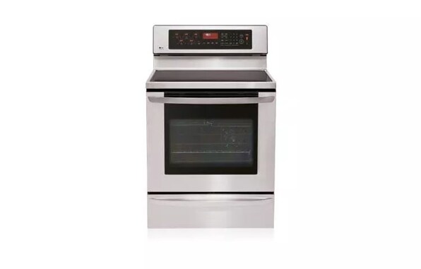 Freestanding Electric Range with Dual Convection System