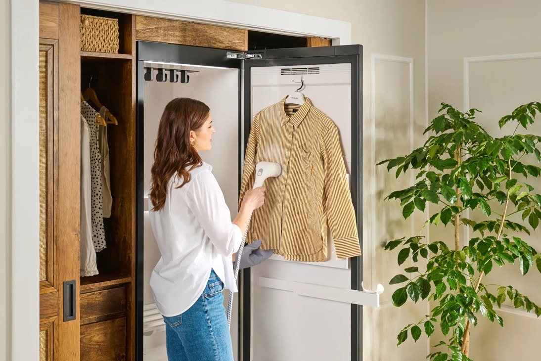 LG Styler® Smart Steam Closet - SC5GMR80H | LG USA