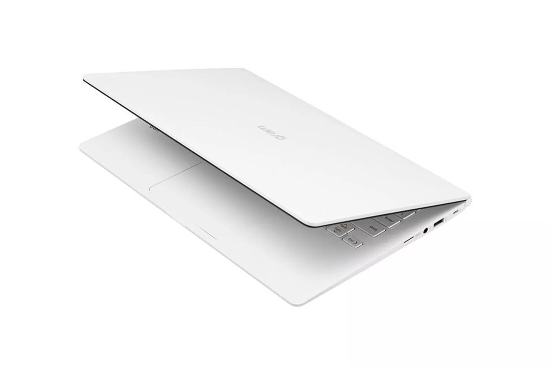 LG gram 13.3” Ultra-Lightweight Laptop with Intel® Core™ i5 processor