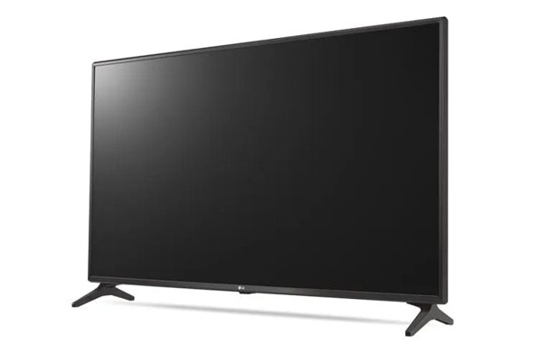 32” class (31.5” diagonal) Specialized for the Hospital Environment