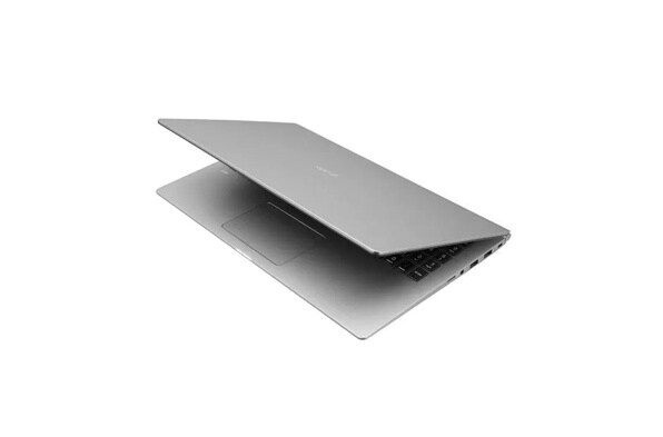 LG gram 15.6” Ultra-Lightweight Ultra-Thin Laptop w/ Intel® Core