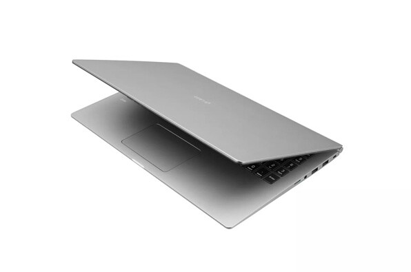 LG Electronics - LG gram 15Z995-GP52J　(15.6インチ/win10pro) LG gram 15.6” i5 Processor Ultra-Slim Laptop (15Z995-U