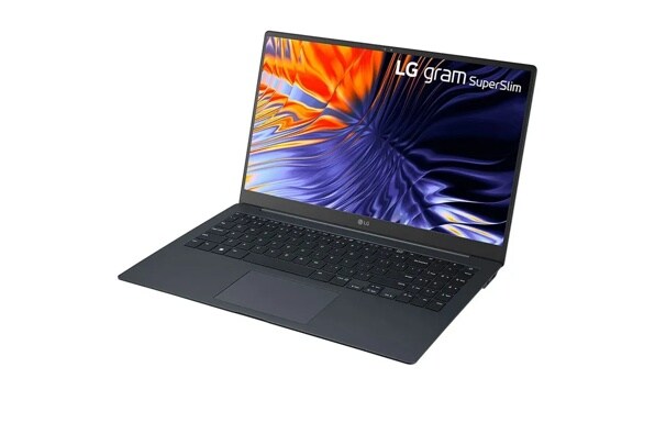 Windowsノート本体 LG gram SuperSlim OLED 15Z90RT-MA75J LG 15Z90RT: gram SuperSlim 15.6'' Paper Thin & Light with