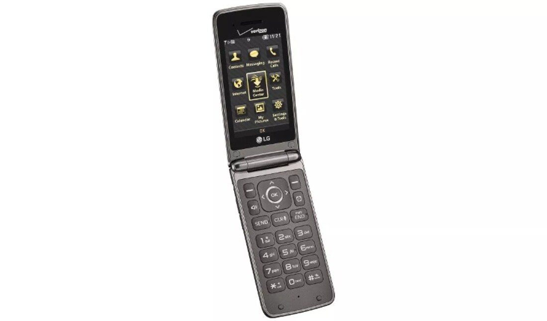 LG’s Exalt II is perfection in a flip phone. It’s comfortable, light, and has a stylish design.