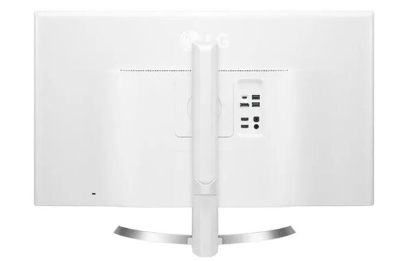 32” Class (31.5” Diagonal) UHD 4K Monitor