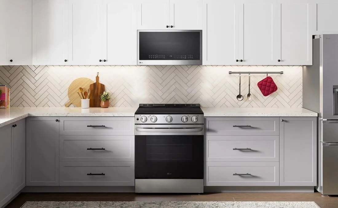 LSEL6330SE Lifestyle Kitchen Image