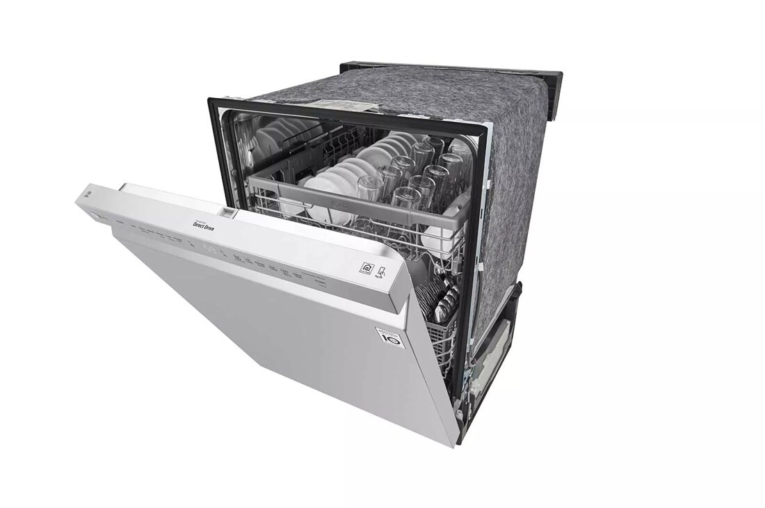 Front Control Dishwasher with QuadWash™ and EasyRack™ Plus
