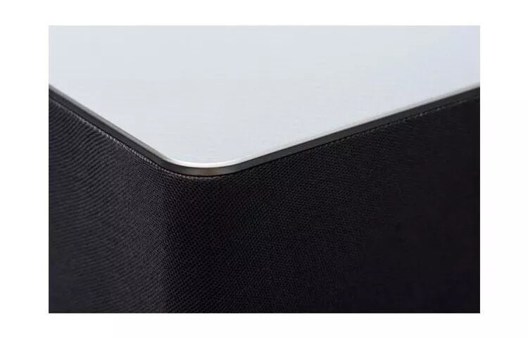 320W 4.1ch SoundPlate™ with Smart TV and Wireless Subwoofer