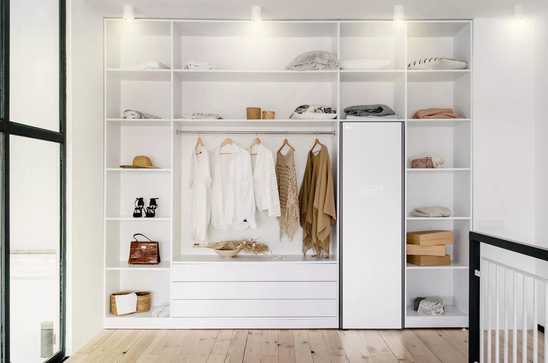 LG Styler® Steam Closet with TrueSteam® Technology and Exclusive Moving Hangers
