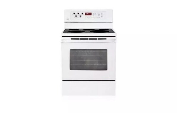 Freestanding Electric Range with EvenJet&trade Convection System