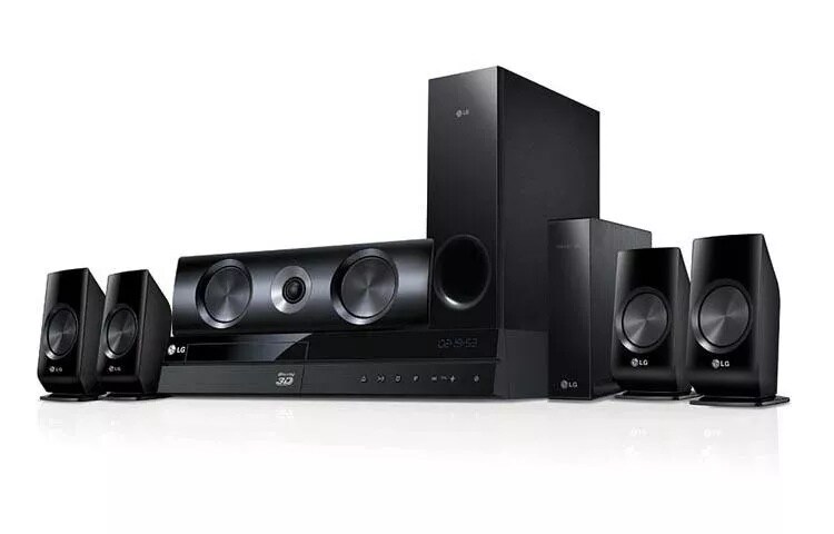 3D-Capable Blu-ray Disc™ Home Theater System with Smart TV and Wireless Speakers
