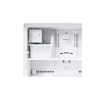 20 cu. ft. Large Capacity Top Freezer Refrigerator w/Ice Maker (Fits a 30" Opening)