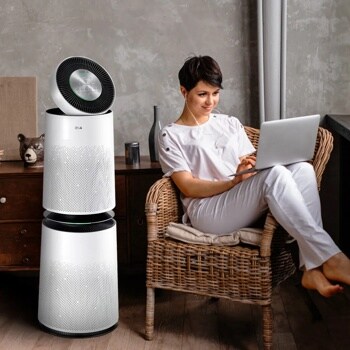 LG PuriCare™ 360 Dual Filter with Clean Booster AS560DWR0