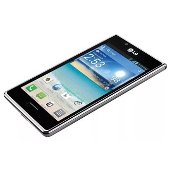 ENJOY THE LG VENICE BIG, BRIGHT, AND CLEAR DISPLAY SCREEN. WATCHING PICTURES, BROWSING THE WEB, AND SHARING QUICKMEMO PERSONALIZED MESSAGES IS NOW A LOT MORE FUN.