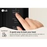 LG
QuickRefreshTM
A quick way to look your best
Quickly refresh your clothes and reduce wrinkles and odors in about 22 minutes-perfect when you're in a hurry